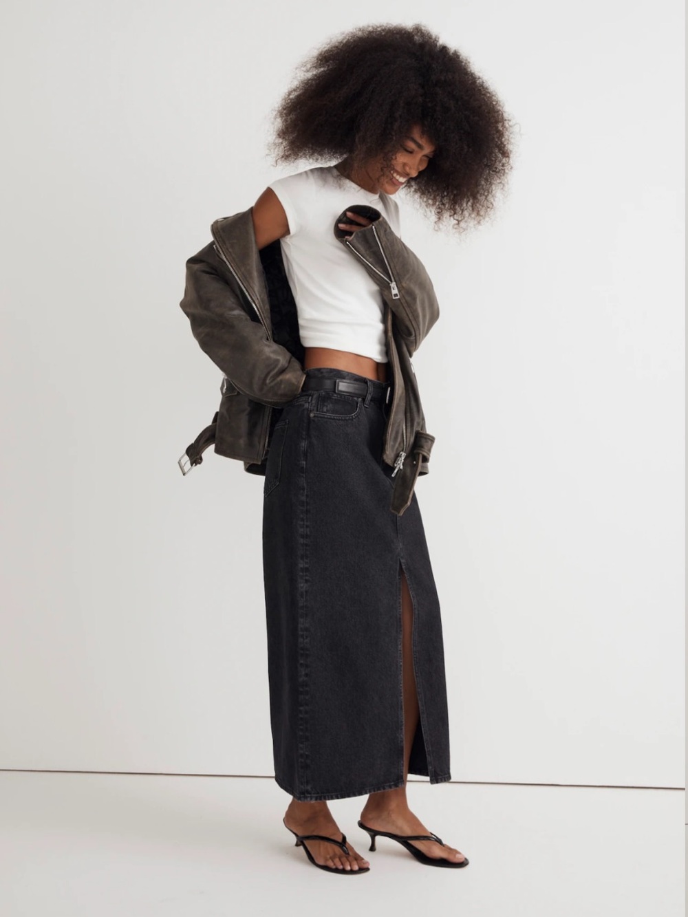 Madewell Sz 26 Denim Mid-Rise Maxi Skirt in Lunar Wash Black